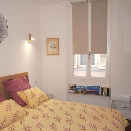 Appartement 2 Pieces Coeur Vieil 昂蒂布 外观 照片