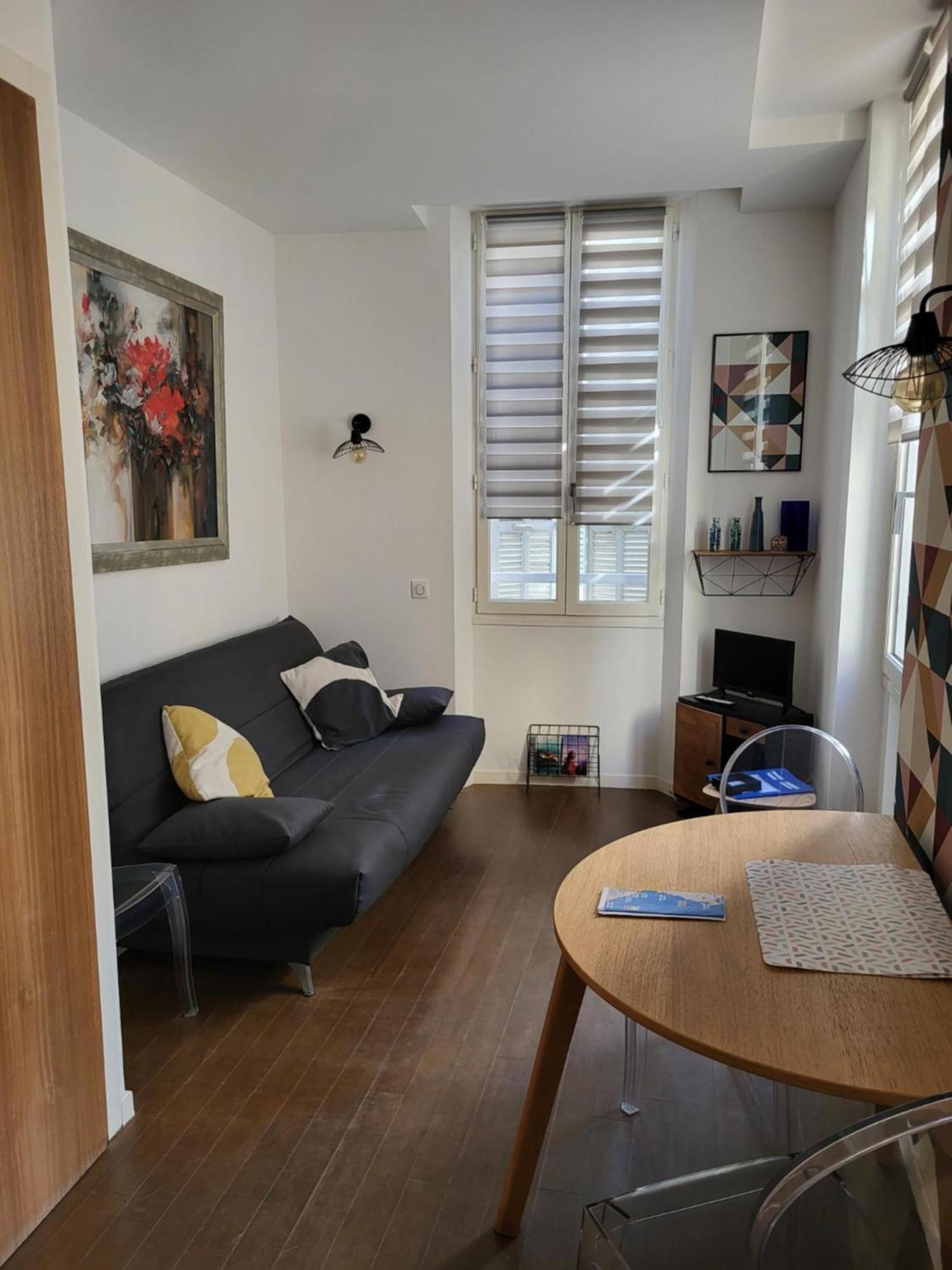 Appartement 2 Pieces Coeur Vieil 昂蒂布 外观 照片